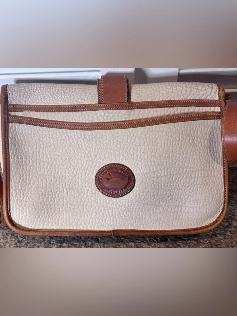 Vintage Dooney & Bourke AWL Bone Tan Leather Crossbody Bag USA - Picture 2 of 7